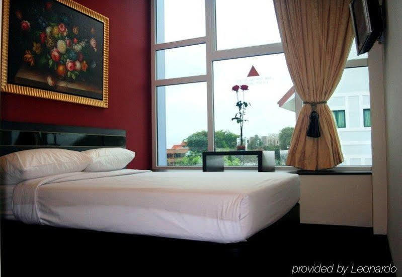 Hotel 81 Kovan Сингапур Екстериор снимка
